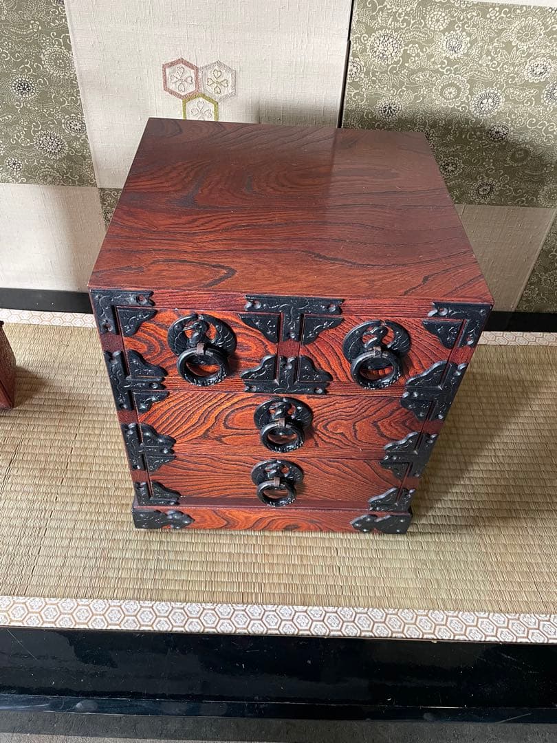 時代和箪笥 民藝・家具 ビンテージ　 時代箪笥 チェスト 金具装　昭和レトロ