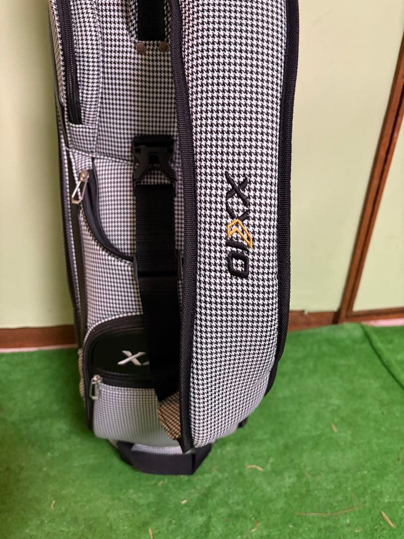 ゼクシオ　キャディーバッグ