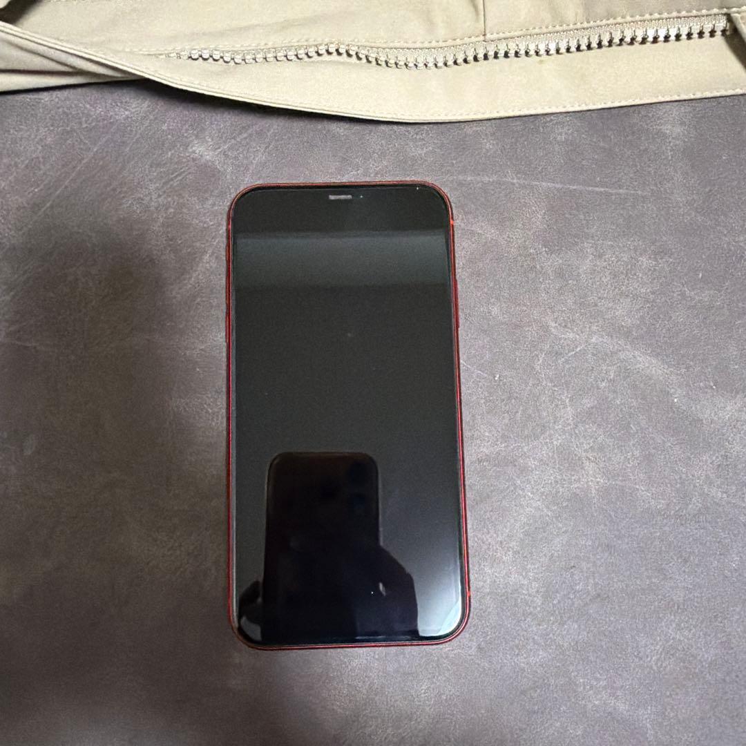 Apple iPhone 11 赤色 本体