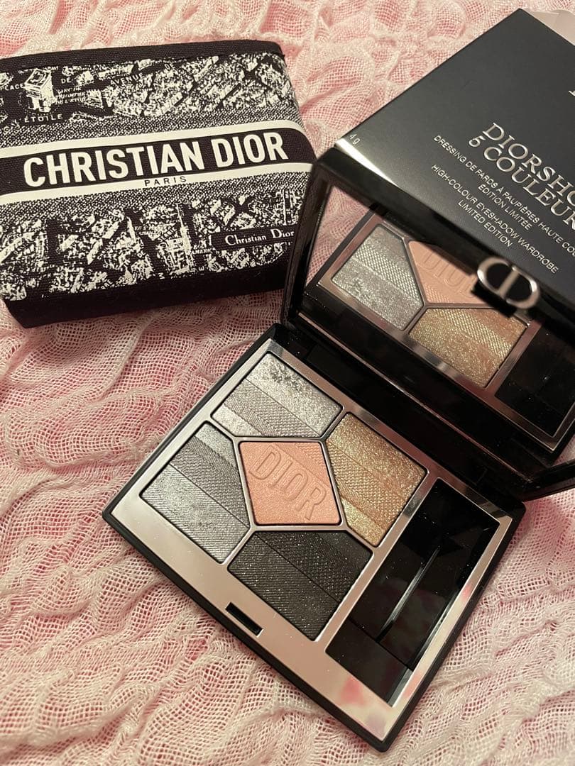 【2024年秋限定色】Diorshow サンク クルール アイシャドウ083