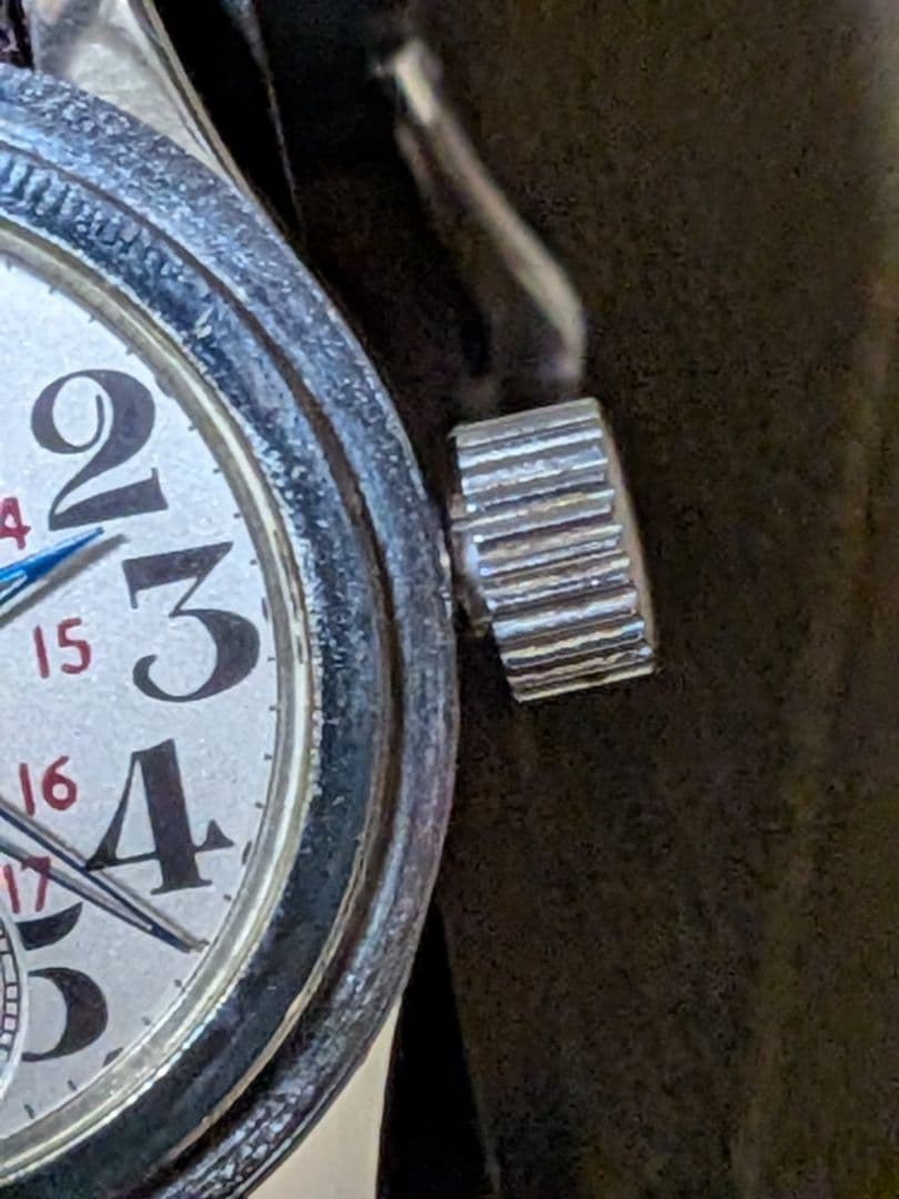 日本軍　陸軍　将校　腕時計　防塵　防湿　二重ガラス　レプリカ　電池式　　可動