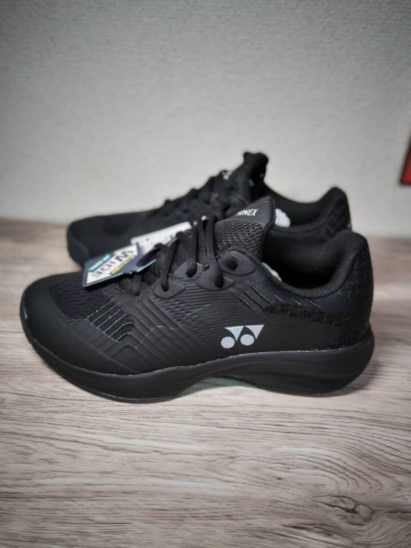 新品未使用　YONEXテニスシューズ