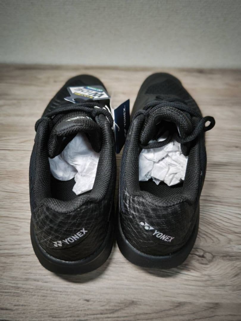 新品未使用　YONEXテニスシューズ