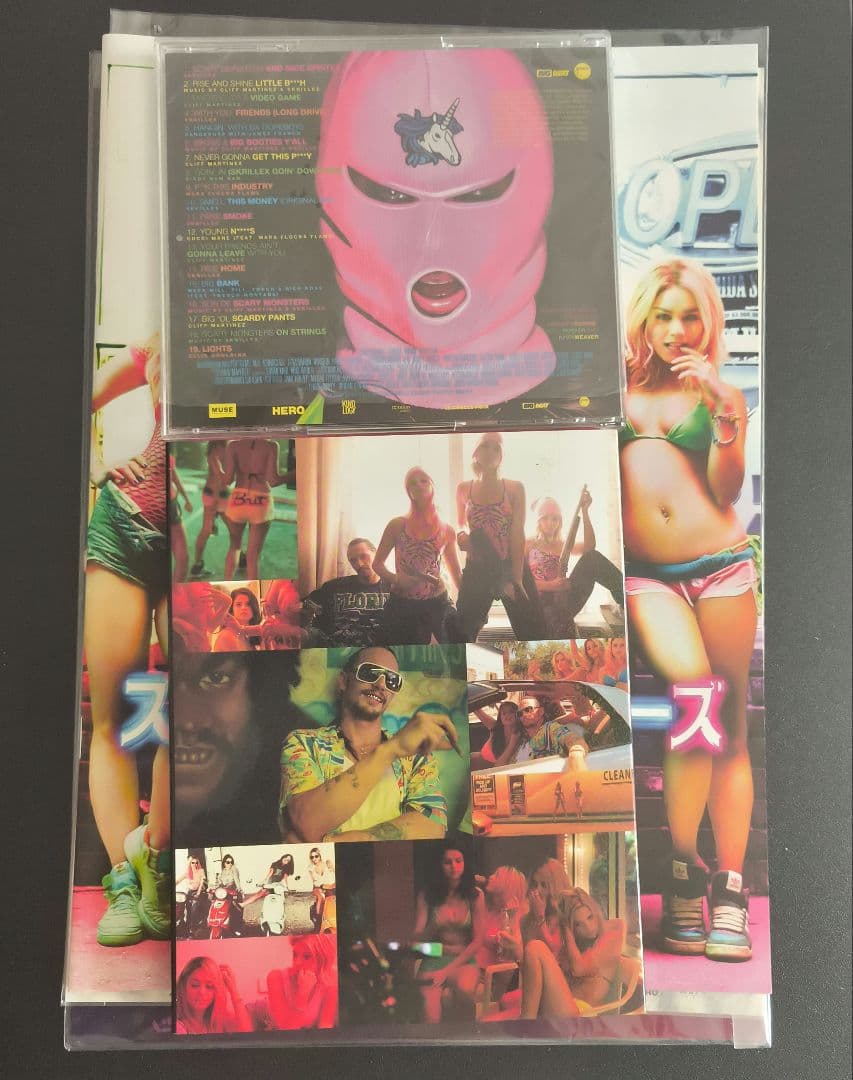 スプリングブレイカーズ DVD 、CD、パンフレット、ポスターセット売り