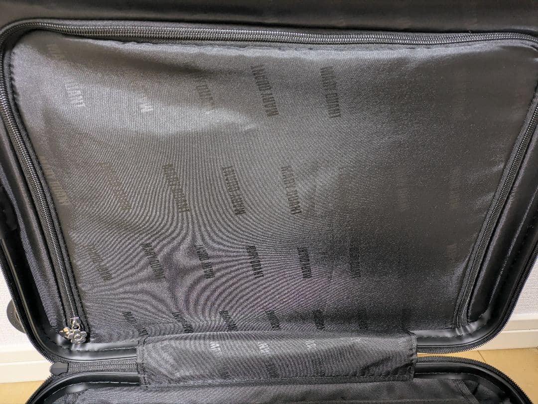 MARY QUANT キャリーケース