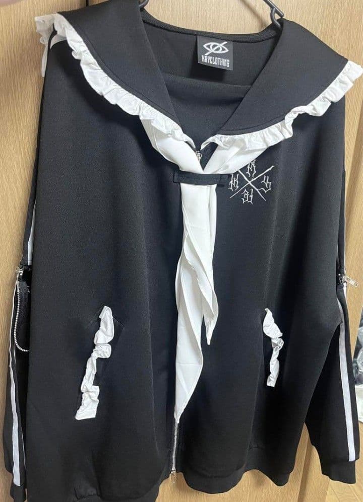 kry 　HIJOSIKI　セーラー　地雷系　パーカー　レフレム　volcan
