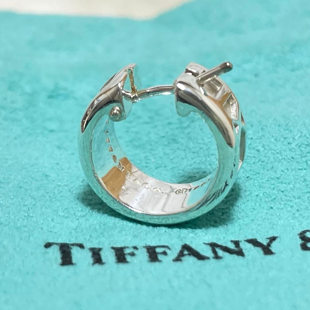 【極美品】ティファニー　アトラスフープピアス片耳　　メンズ/レディース　925