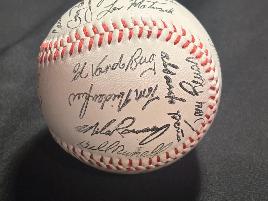 MLB ビンテージ 直筆サインボール 寄せ書き 判別できる方お願いします