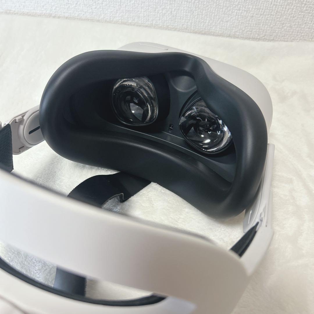  Quest 256GB VRヘッドセット　ホワイト