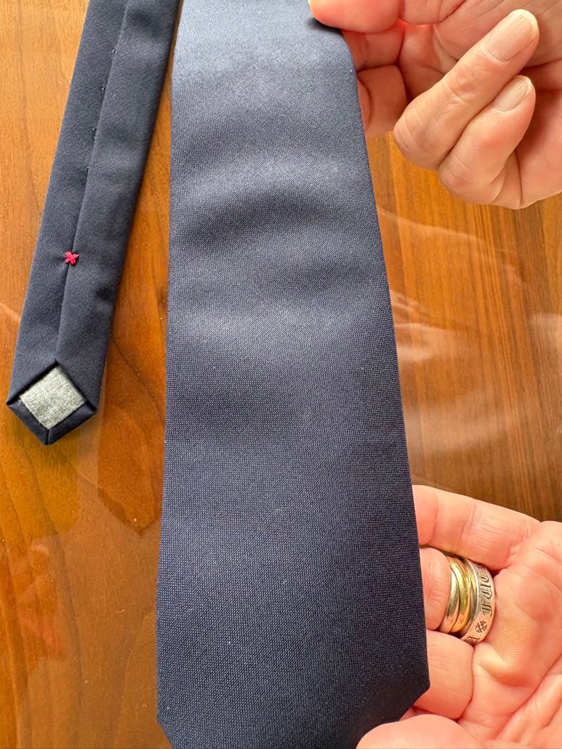 ブルネロクチネリ　ソリッドタイ