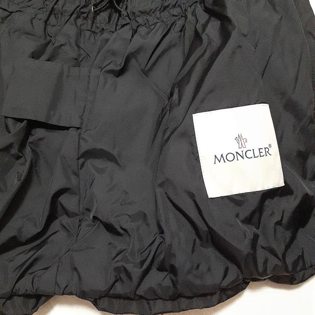 MONCLER フード付きブラックジャケット 140cm