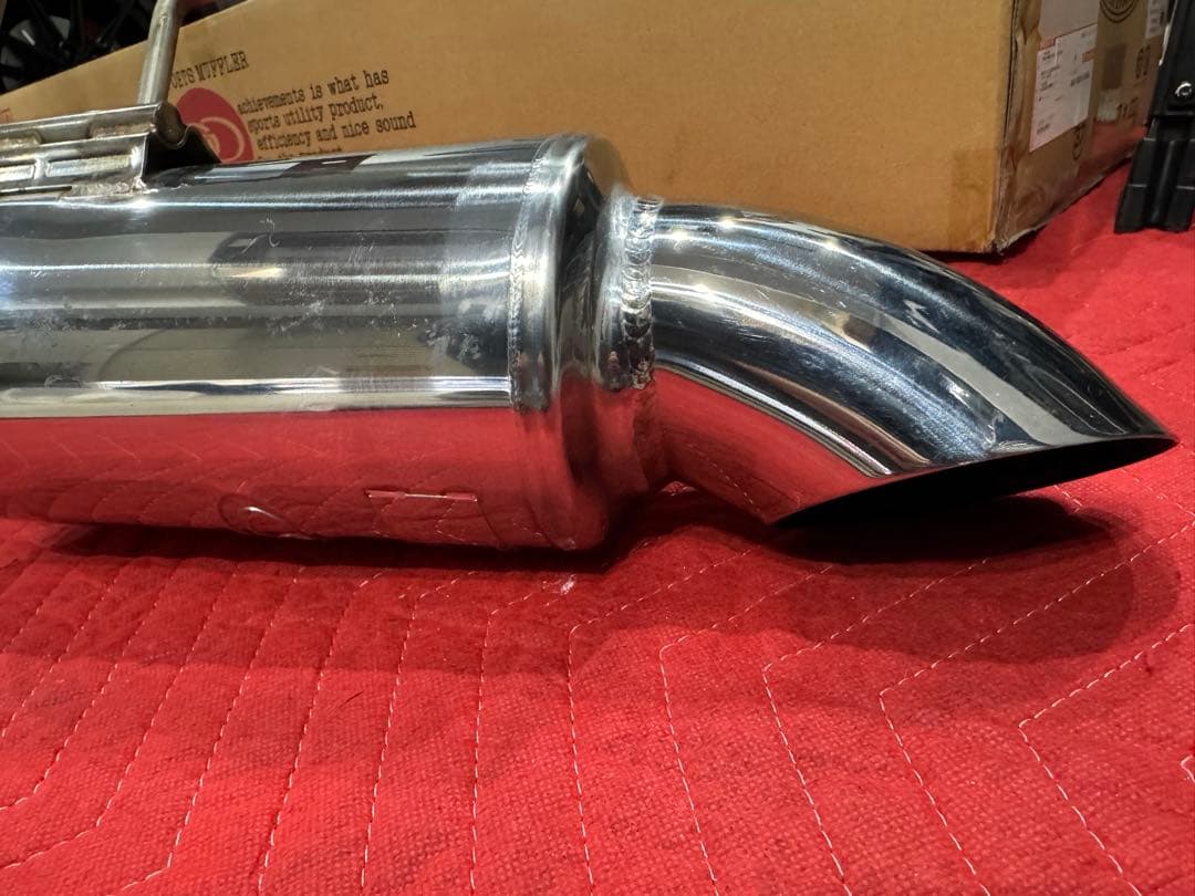 ランドクルーザー再再販70 GANADOR ガナドールマフラーGDS-172