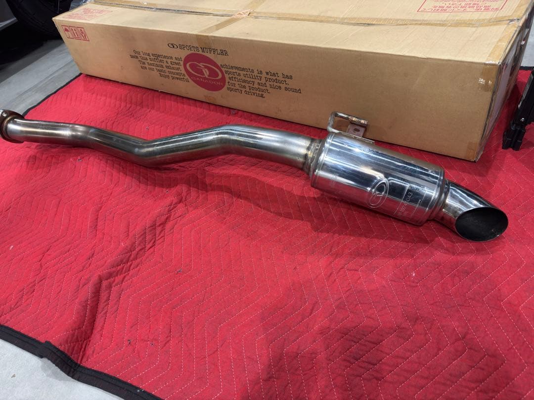 ランドクルーザー再再販70 GANADOR ガナドールマフラーGDS-172