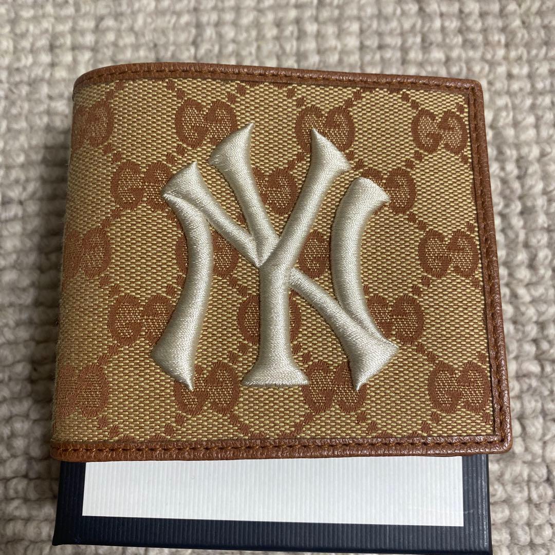 GUCCI ニューヨーク・ヤンキース 二つ折り財布