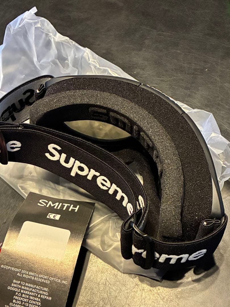 【24時間以内発送】SUPREME（シュプリーム）ゴーグル