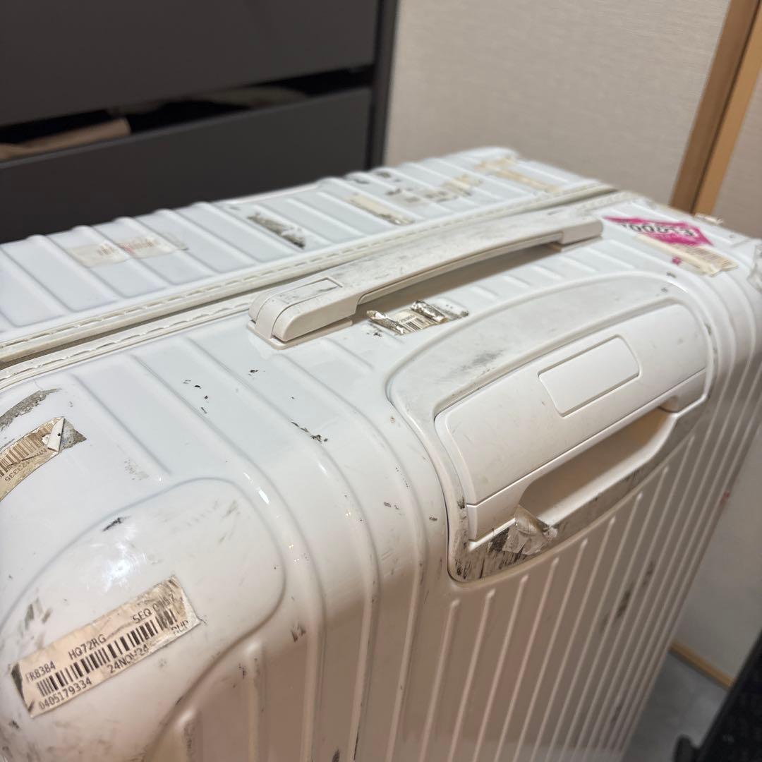 RIMOWA ホワイト 中型キャリーケース
