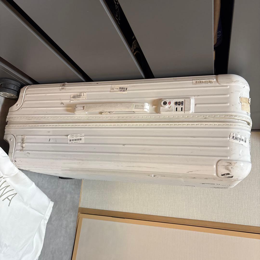 RIMOWA ホワイト 中型キャリーケース