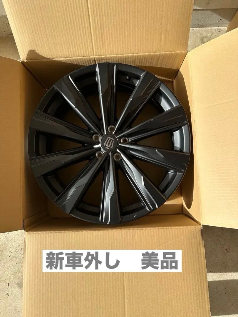 70周年記念モデル　クラウン　クロスオーバー　純正ホイール4本セット　ほぼ新品