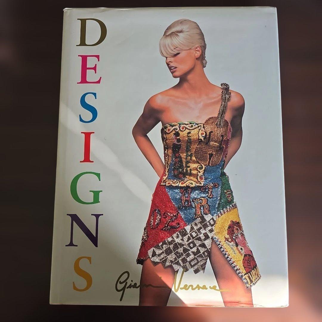 Gianni Versace DESIGN　ヴェルサーチ