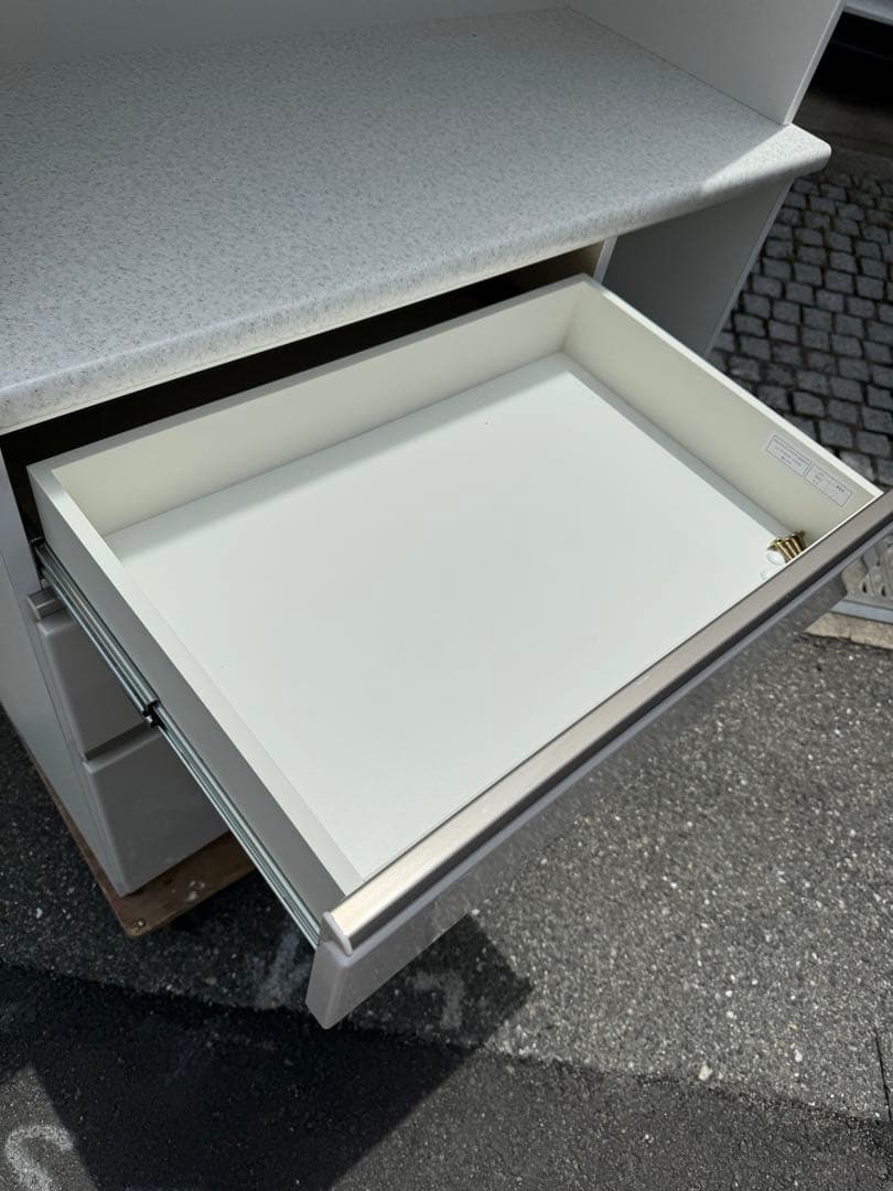 超美品 ニトリ食器棚アルミナ2／早い者勝ち！