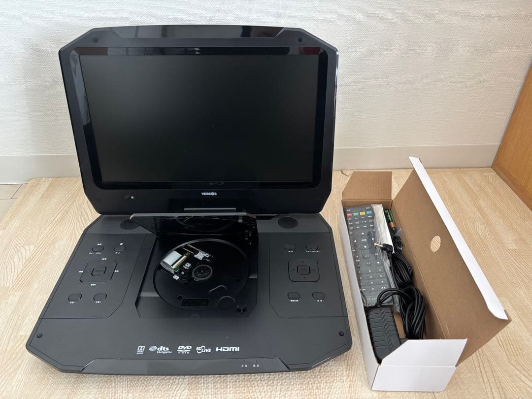 VERSOS 14インチ ブルーレイプレーヤー VS-BD1400