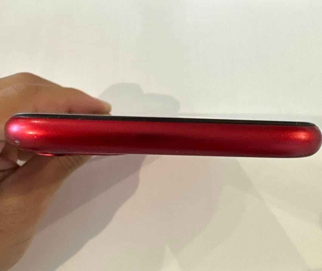 Apple iPhone 11 RED(PRODUCT）64gb 本体