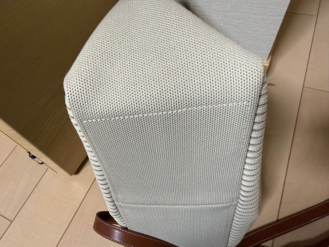 ほぼ未使用 qbag トリコット コロネット トープ