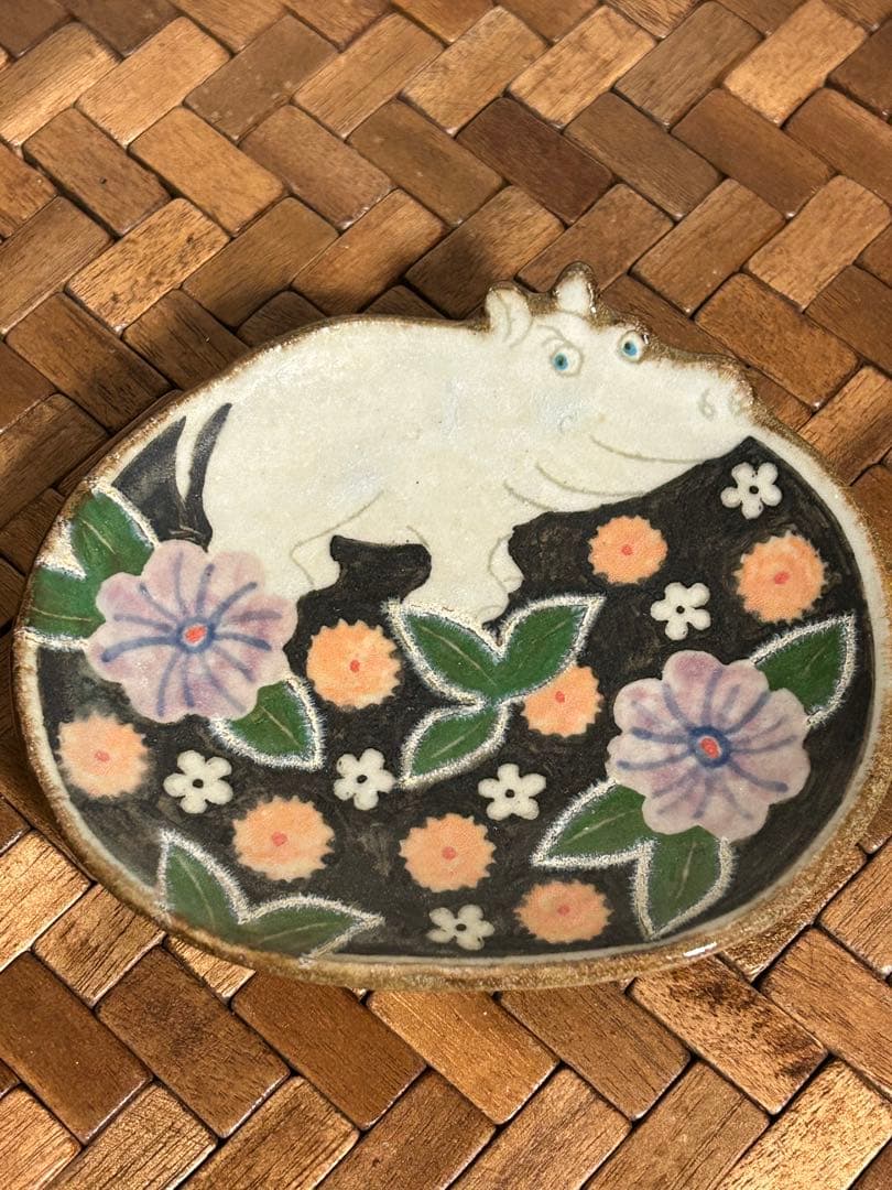 もかとなります　矢板緑　カバ　お皿