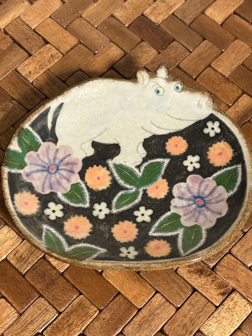 もかとなります　矢板緑　カバ　お皿