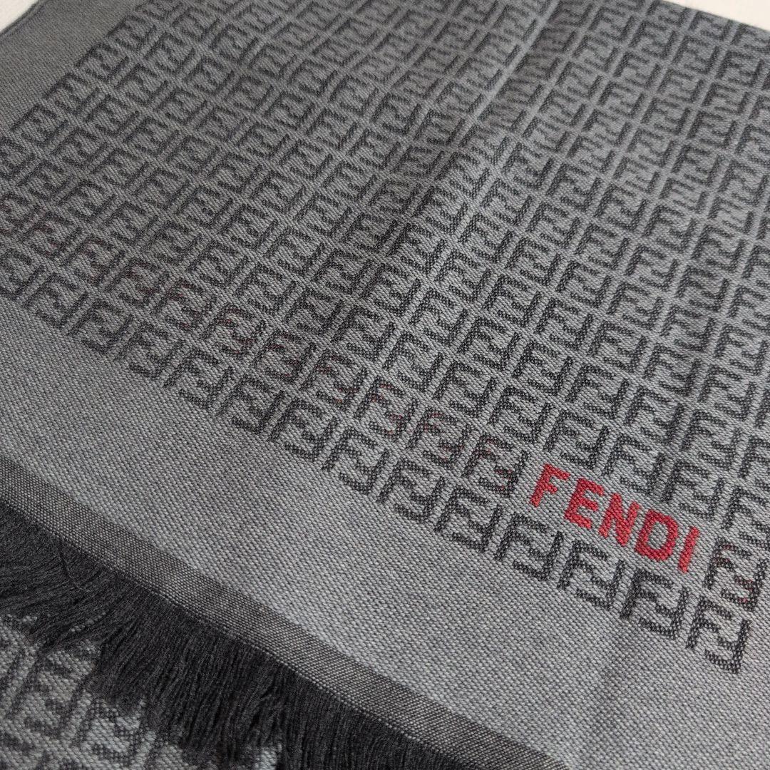 FENDI　マフラー