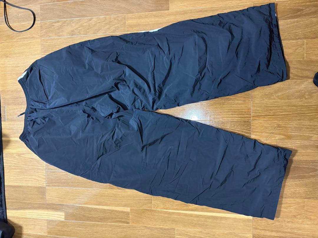 balenciaga ストライプ トラックパンツ 黒