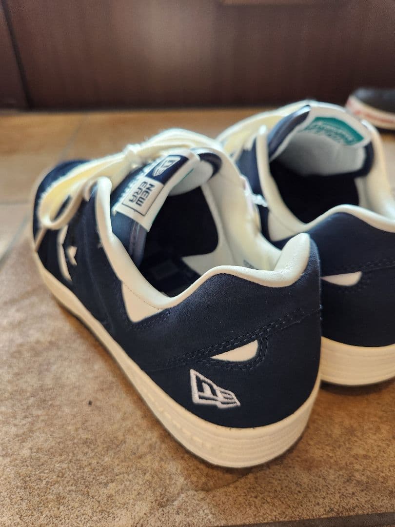【新品未使用】ニューエラ WEAPON ネイビー スニーカー 26.5