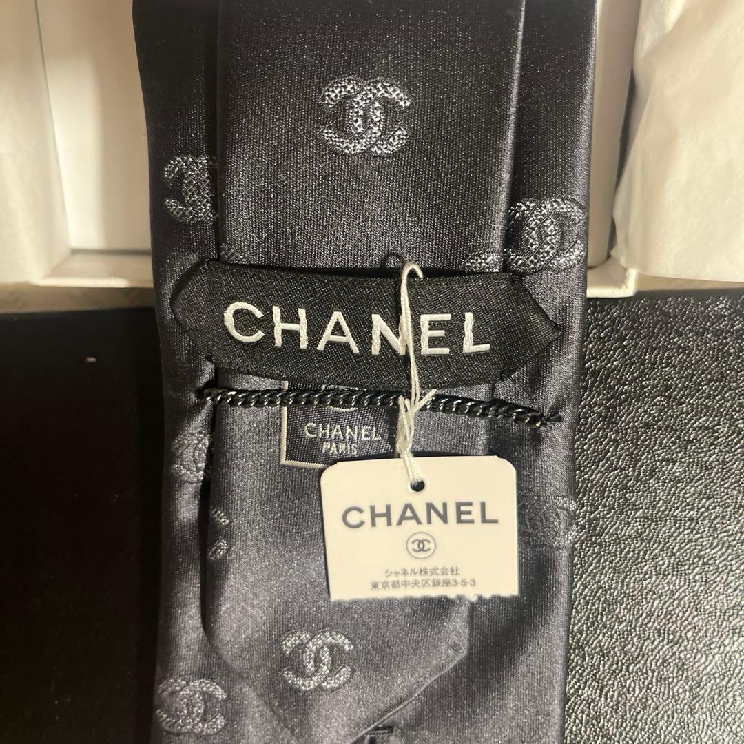 CHANEL ネクタイ オリジナルボックス&リボン付き