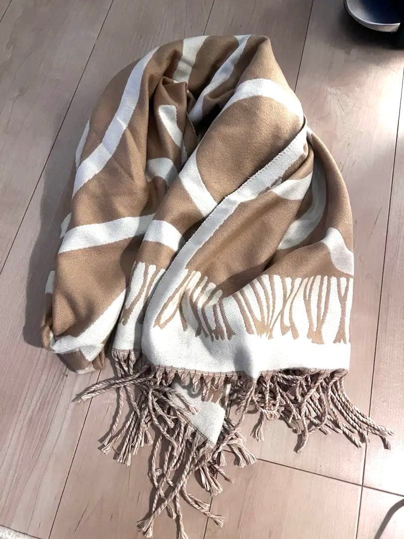 マフラー　アナグラム　ストール　キャメル　ホワイト　カシミヤ　ウール　ロゴ