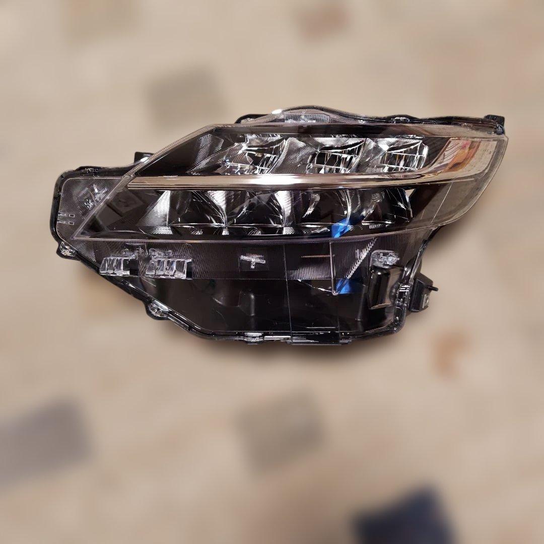 日産ルークス　ヘットライト•左