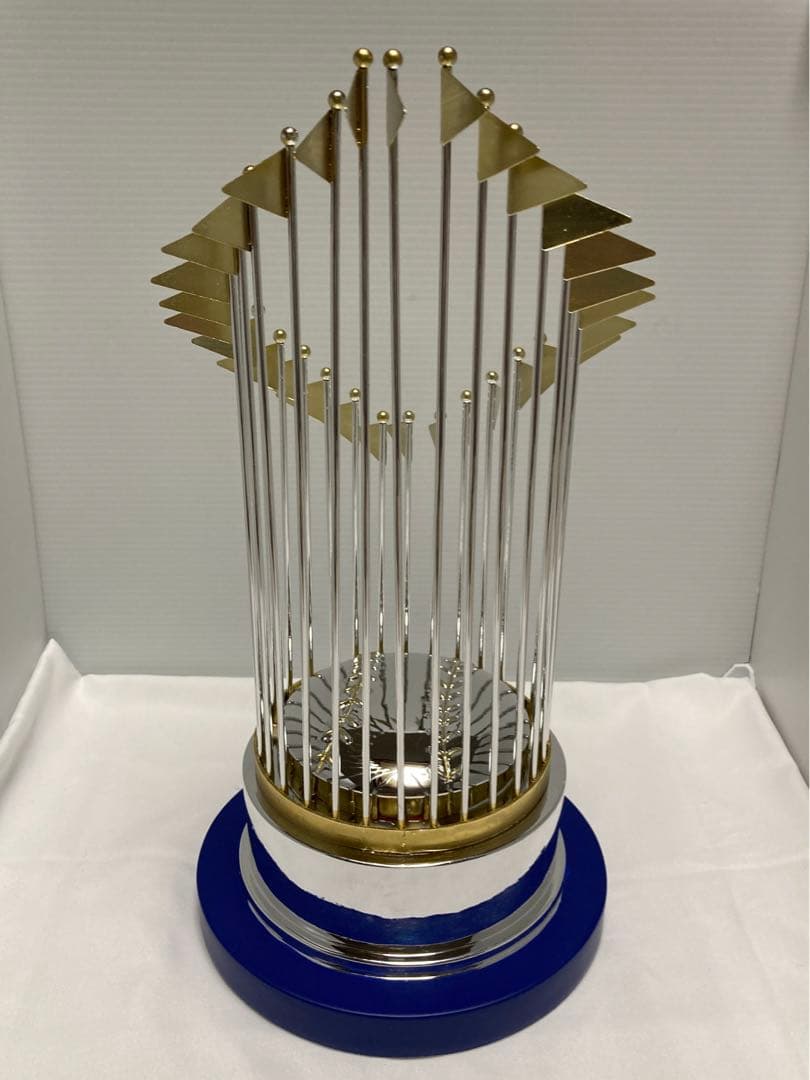 FOCOドジャース ワールドシリーズ チャンピオン トロフィー 2024 MLB