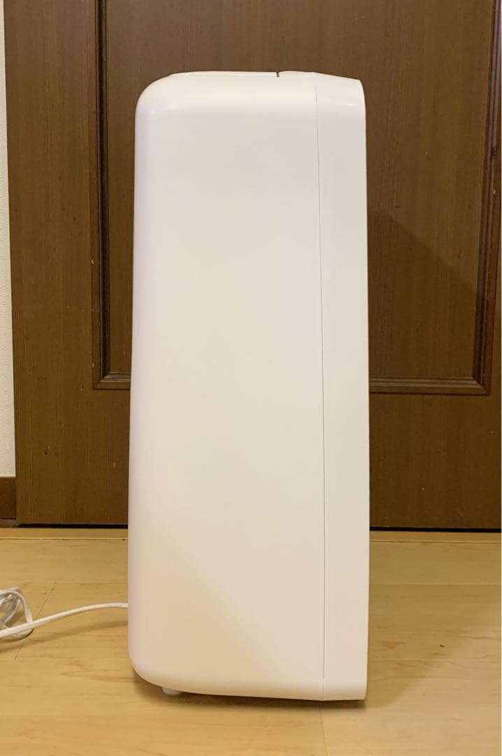 ハル【美品】シャープ 除湿機 衣類乾燥 プラズマクラスター　CV-J71