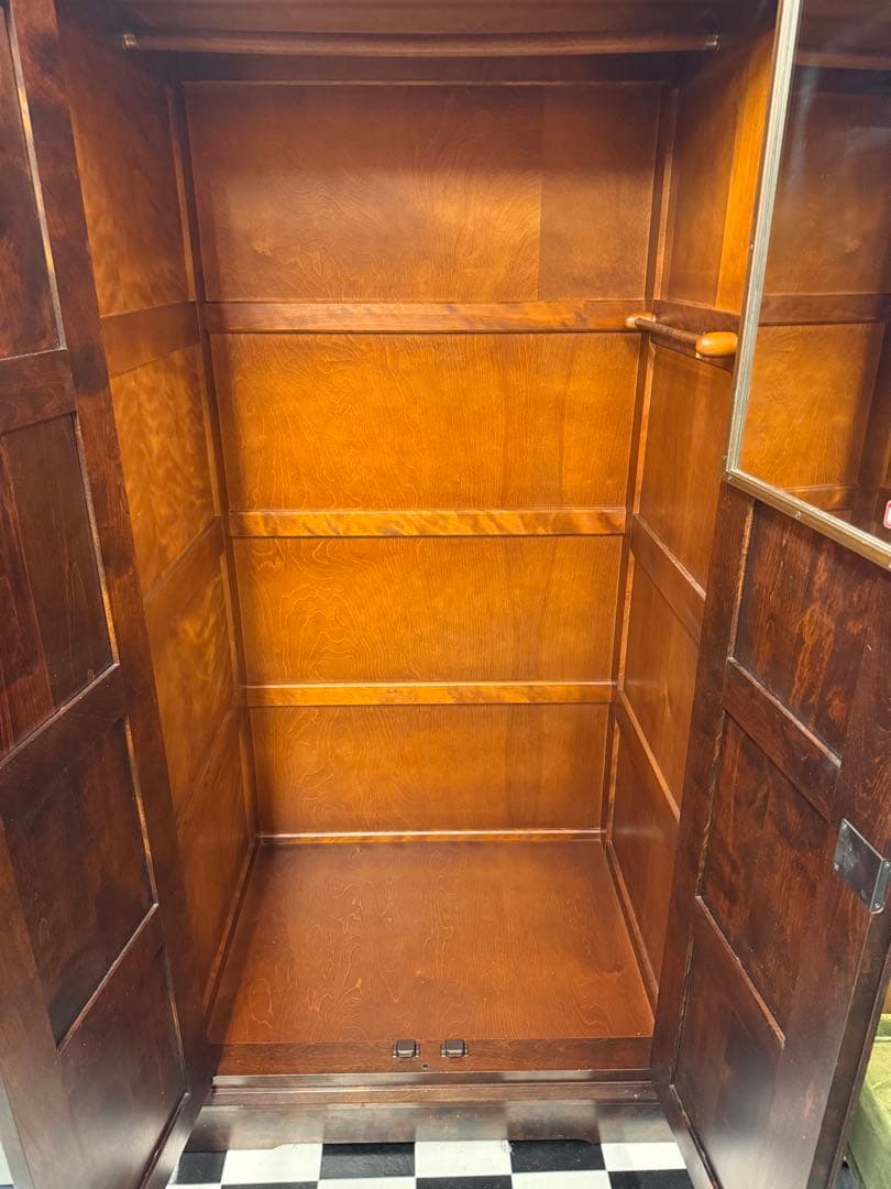 送料込み‼️ 北海道民芸家具 ワードローブ 洋服ダンス 樺材 キャビネット