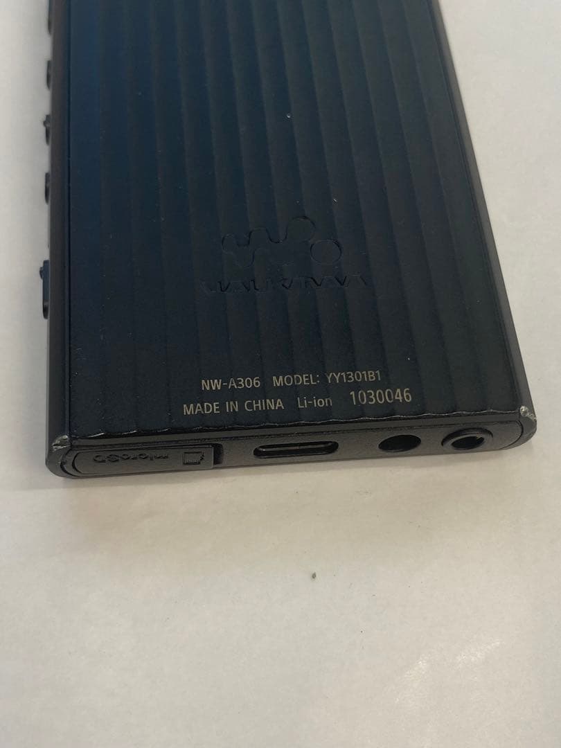 SONY NW-A306 YY1301B1ウォークマン　中古現状品　ジャンク
