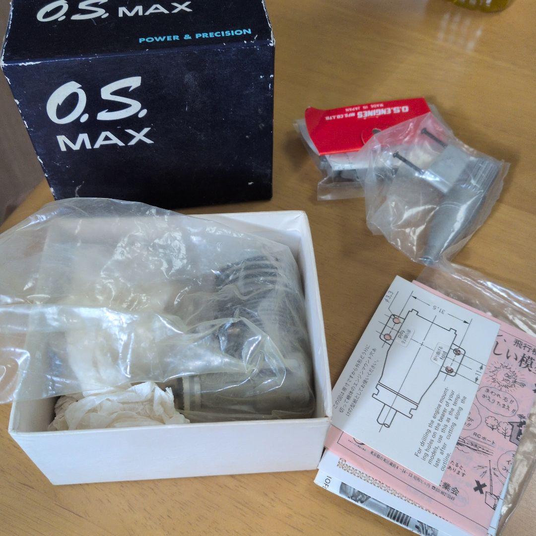 O.S. MAX エンジン10F SR-C 未使用