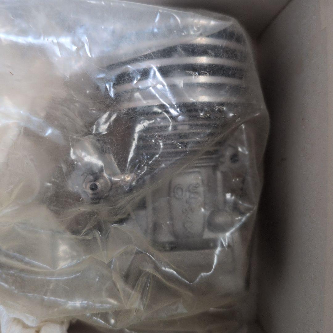 O.S. MAX エンジン10F SR-C 未使用