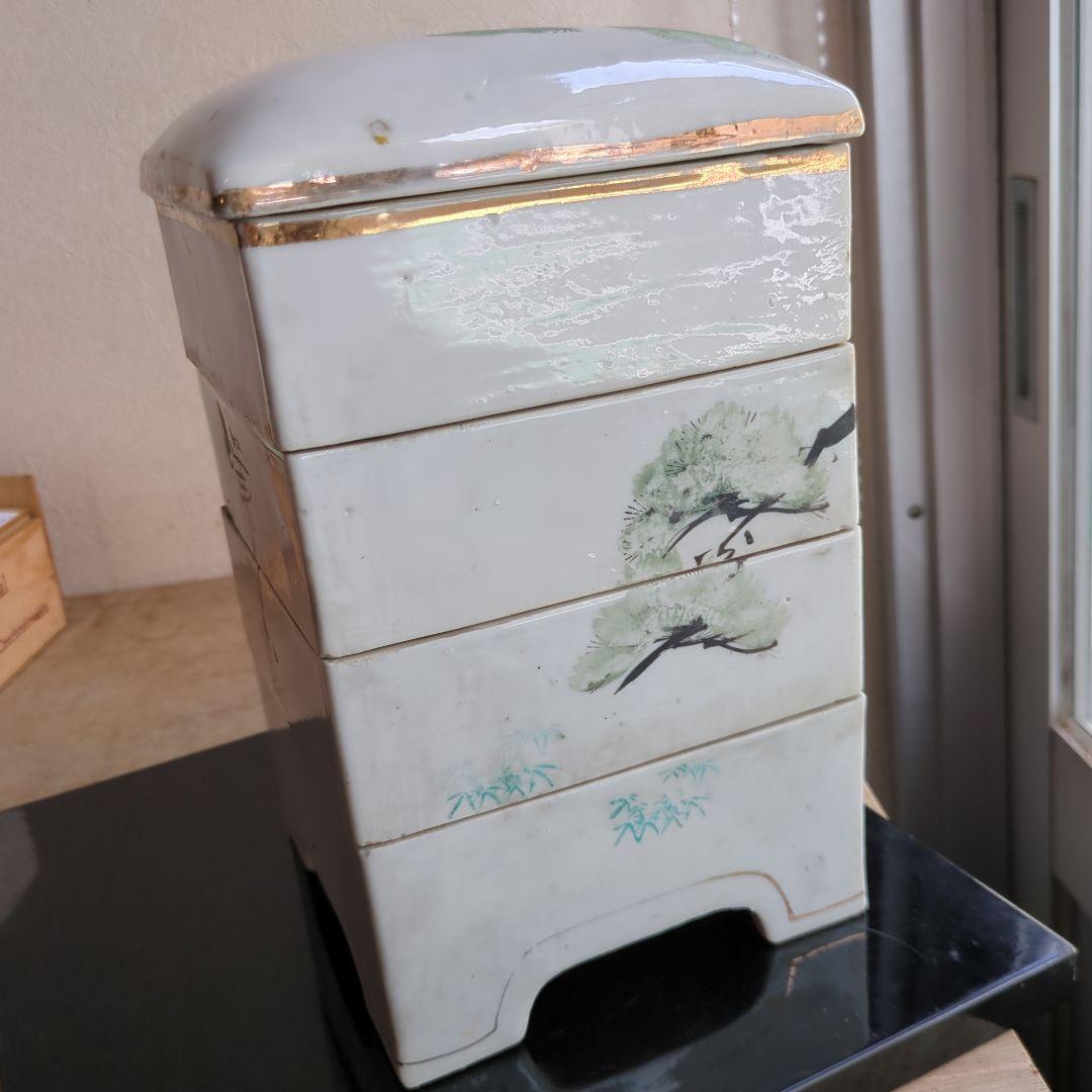 骨董 段重 松に鶴 4段重箱 陶器 金彩 物入る 菓子器 アンティーク