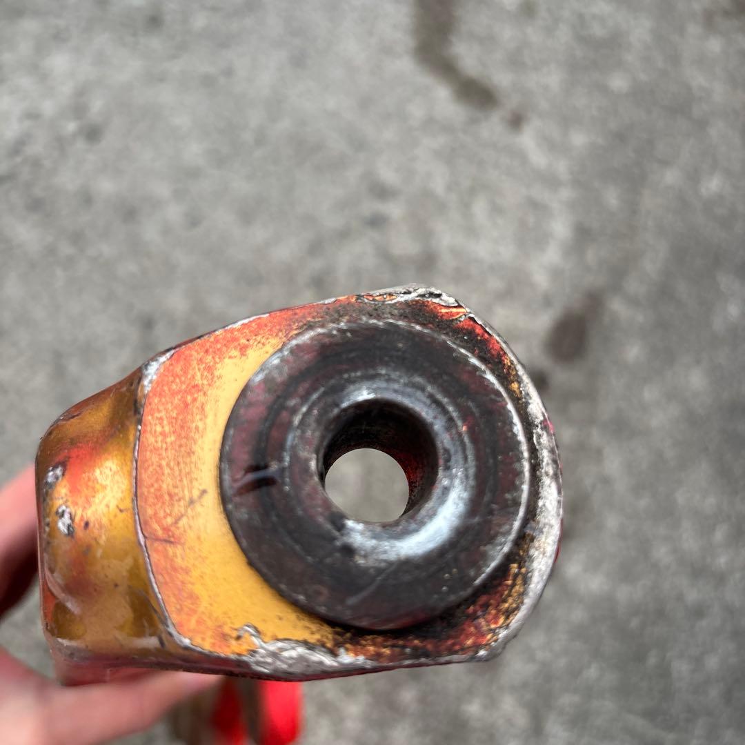 クラウンショートナックル