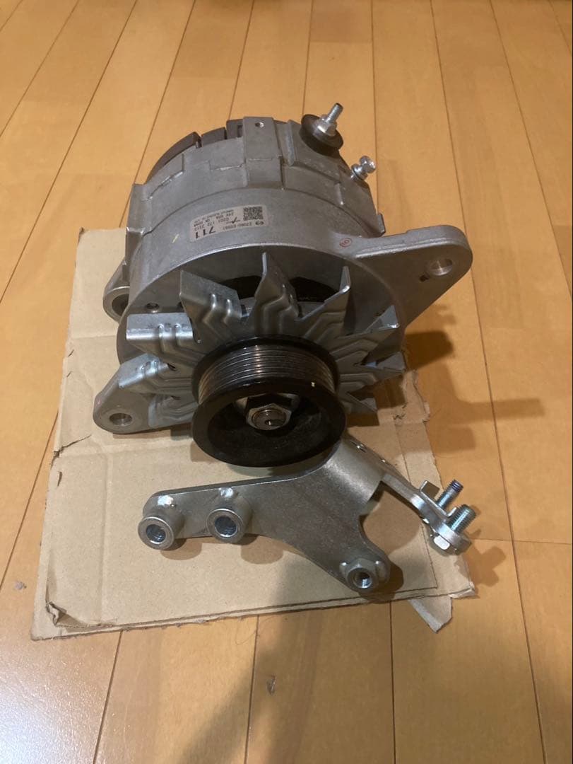 年末処分！！最終値下げ 日野自動車　プロフィア　オルタネーター