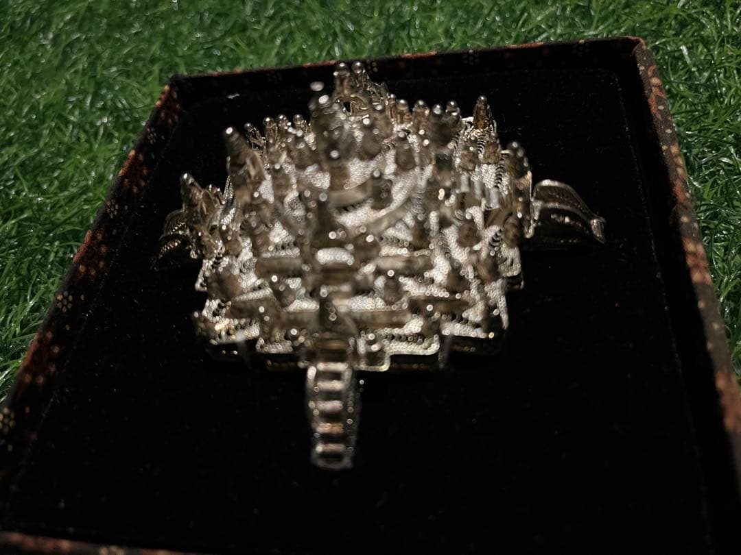 髭*董様 ボルブドゥール遺跡　銀細工