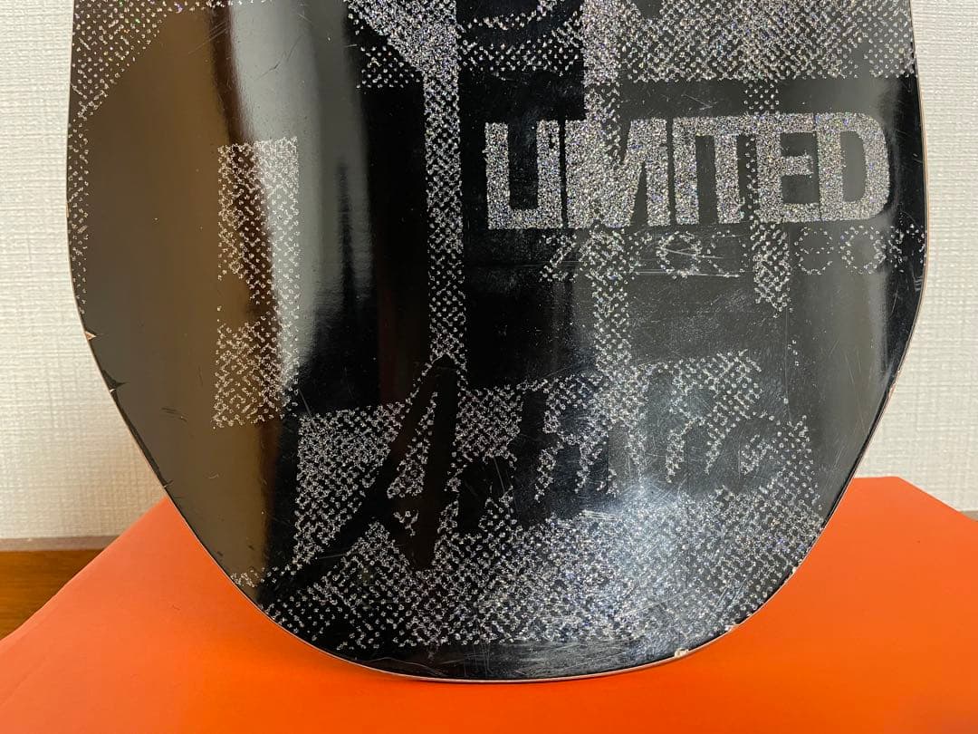 011 zerooneone Artistic リミテッド スノーボード