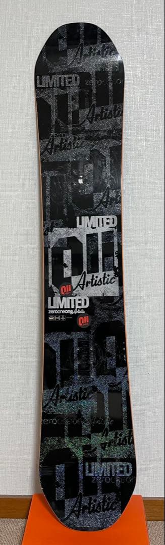 011 zerooneone Artistic リミテッド スノーボード