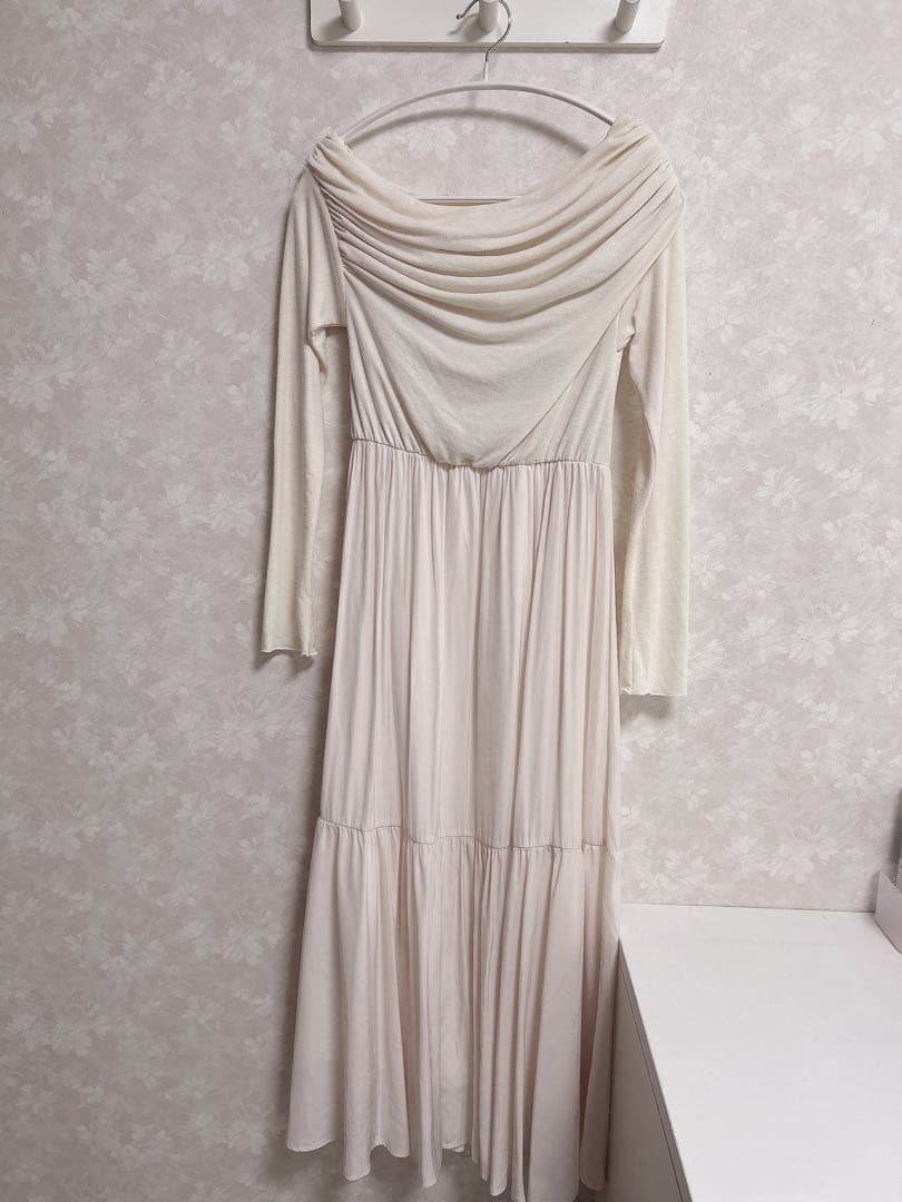 Snidel ルミネ限定　オフショルワンピース