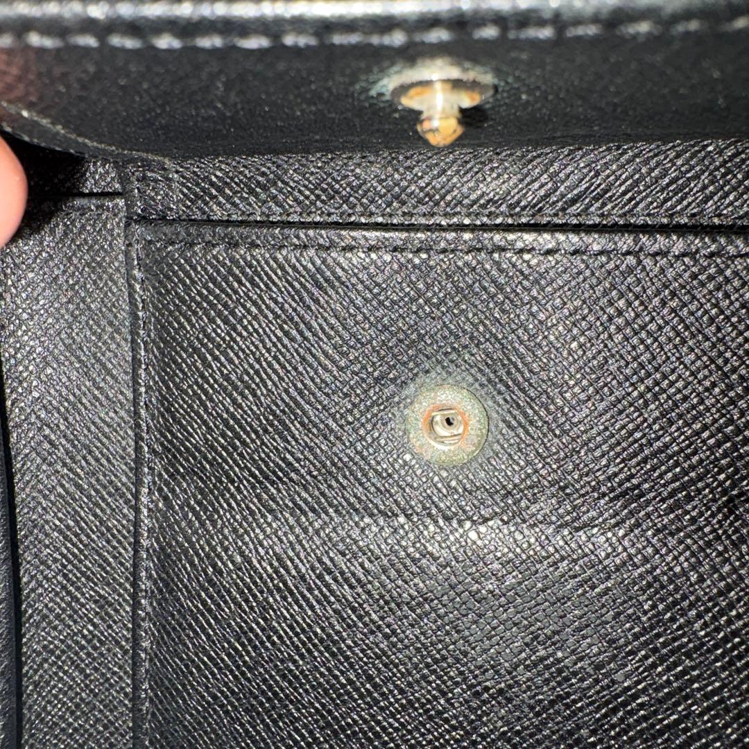 ルイヴィトン エピ ポルトフォイユ・マルコ 二つ折り財布