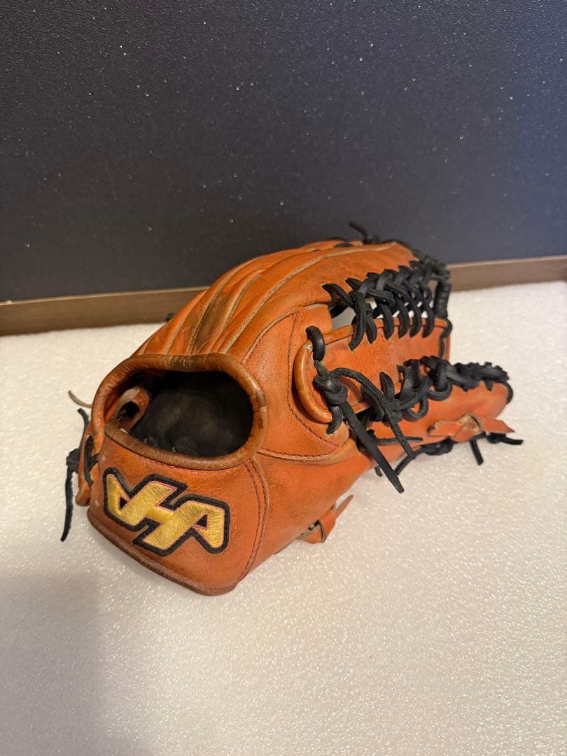 ★即戦力★ ハタケヤマ 一般硬式用 外野手 人気 良型 直刺繍 小指2本